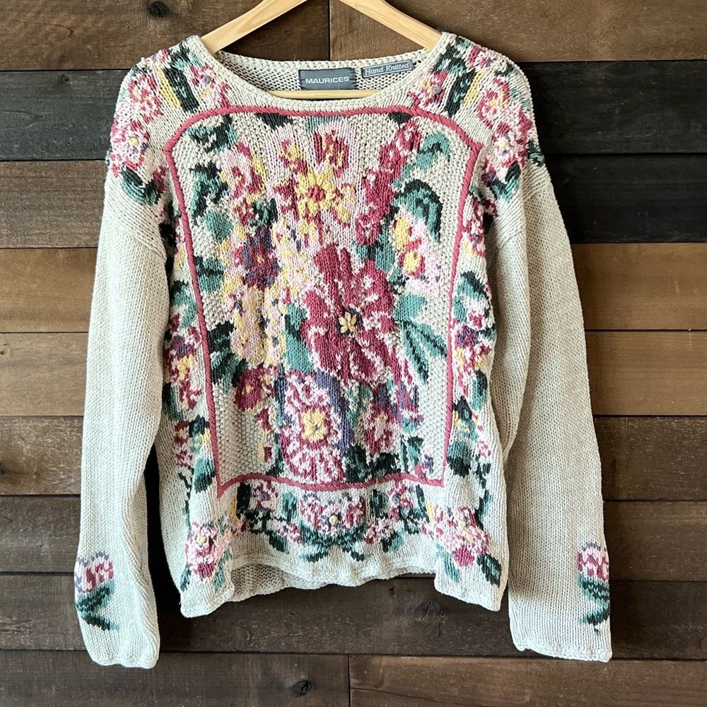 Vintage Hand Knit Floral Sweater by Maurices – Size Small - Picture 9 of 10